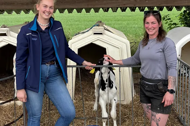 Foto: SCHAUMANN-Fachberaterin Weda Albertsen und Jacky Herzog Foto: SCHAUMANN-Fachberaterin Weda Albertsen und Jacky Herzog