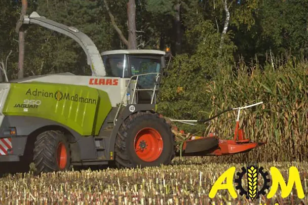 Maisernte beim Lohnunternehmen Maßmann Maisernte beim Lohnunternehmen Maßmann
